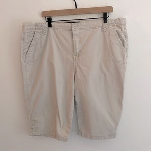 Khaki Knee Length Shorts 20W